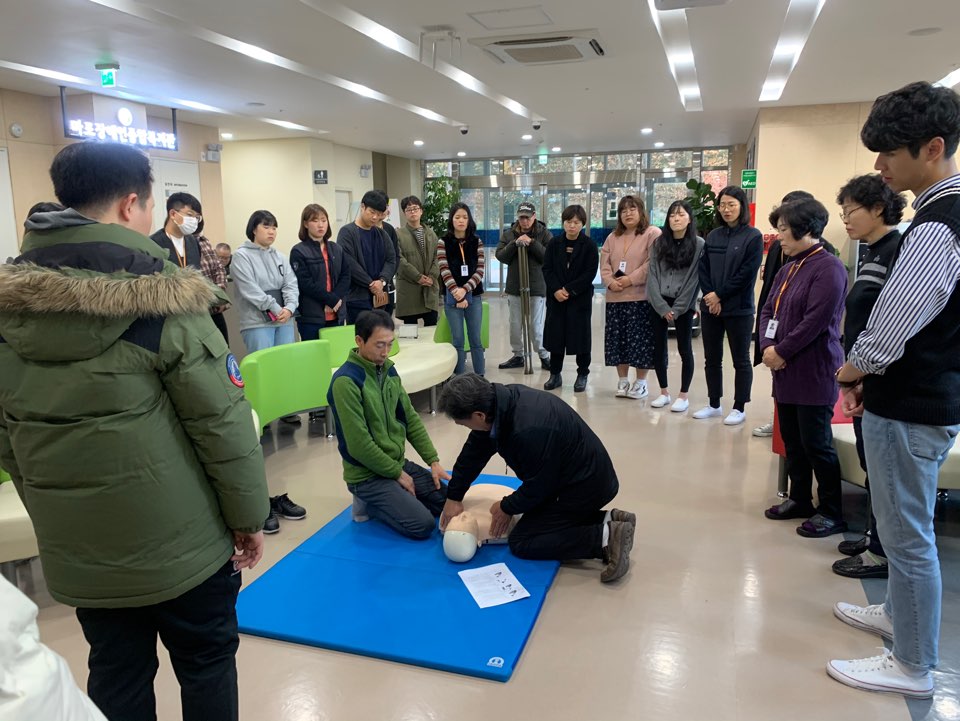 심폐소생술 교육 실시